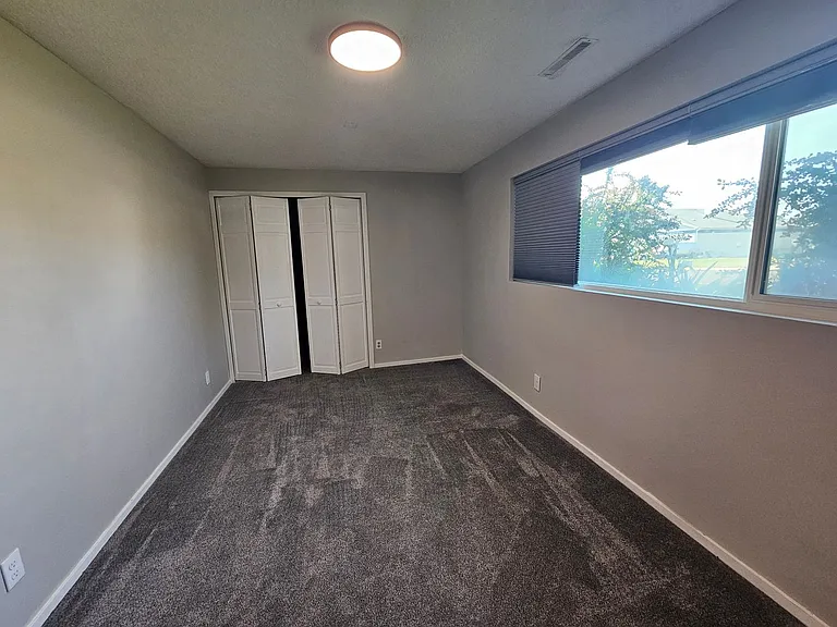 435 W 1250 S — Photo 17