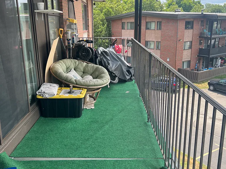 220 Central St #11 — Photo 1