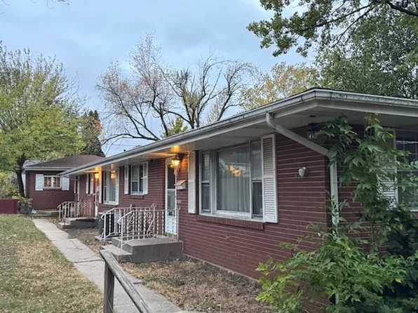 907 21st St, Rockford, IL 61108