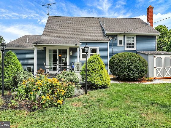 4th image of 2614 Tennyson Ave