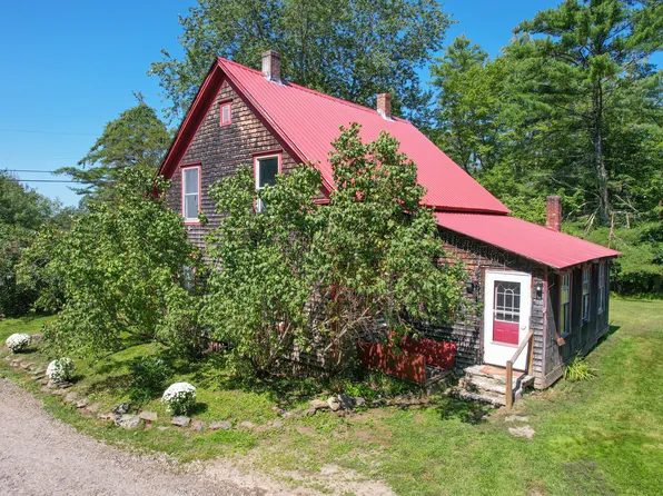 1233 Meadow Road, Bowdoin, ME 04287