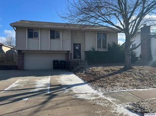 12811 Erskine St, Omaha, NE 68164