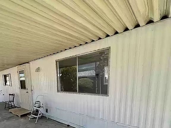 Entrance to mobile home