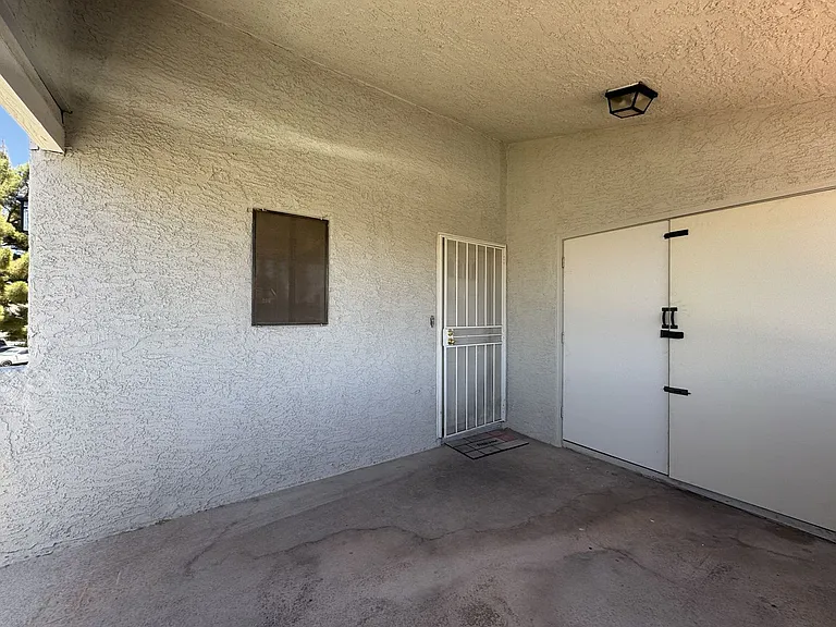 850 S River Dr — Photo 5
