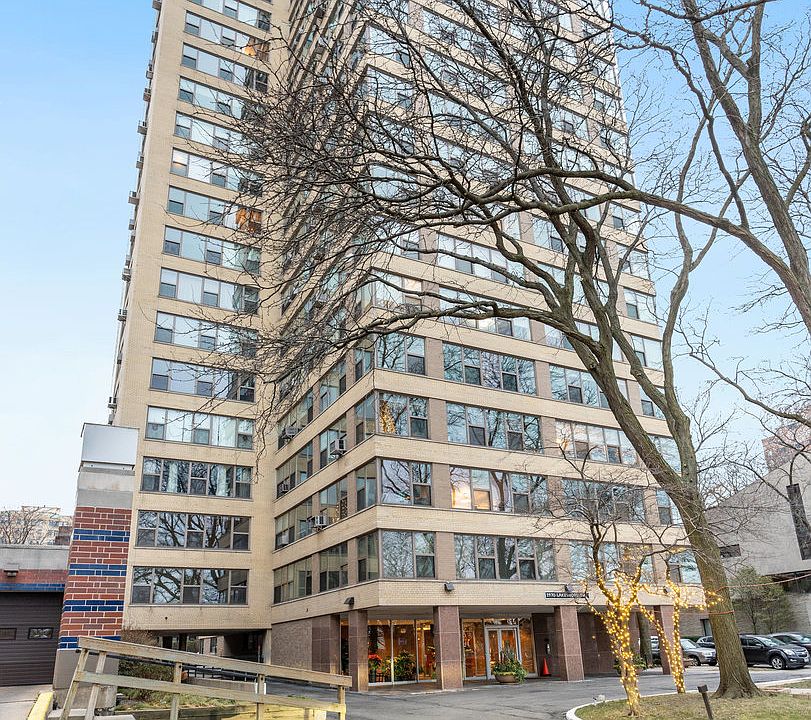 1st image of 2970 N Lake Shore Dr APT 14F