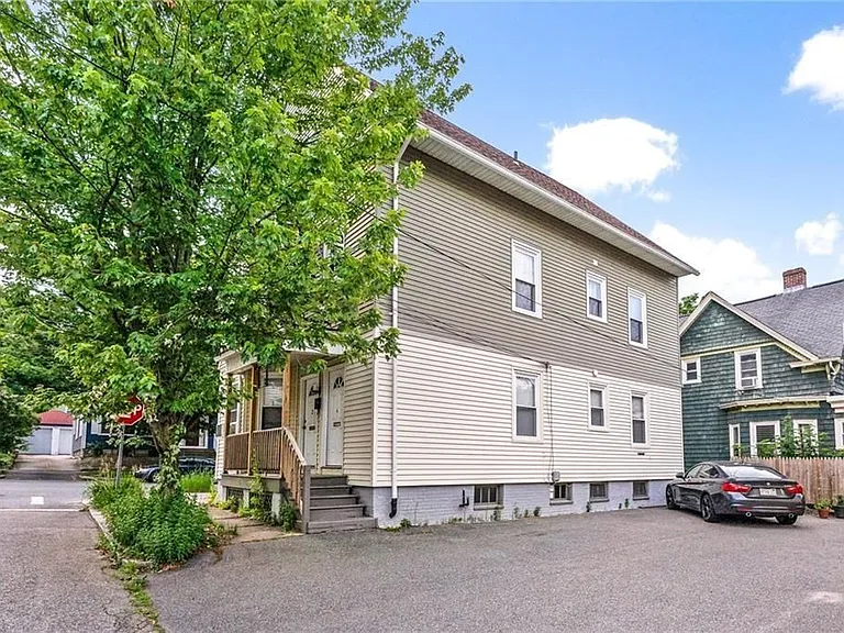 4 Poplar St #3 — Photo 2