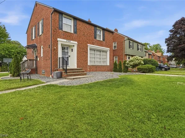 2560 Milton Rd, University Heights, OH 44118