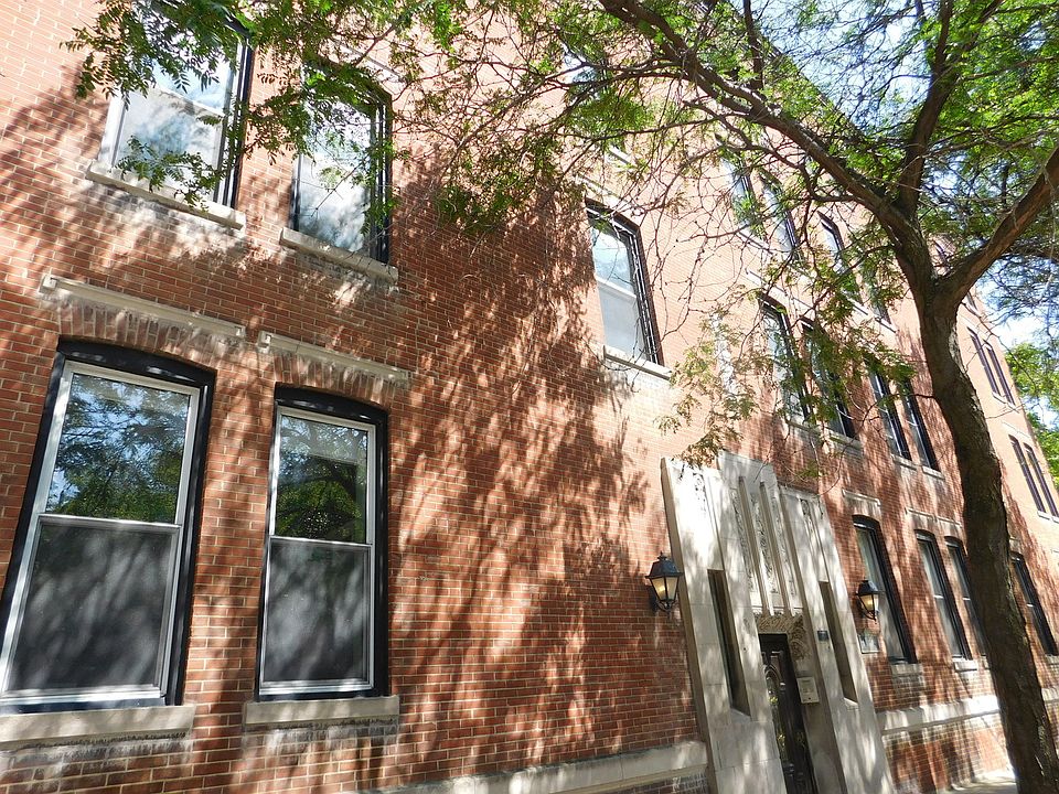 1st image of 1039 N La Salle Dr APT 4B