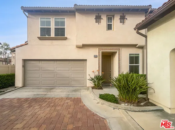 8163 E Loftwood Ln, Orange, CA 92867