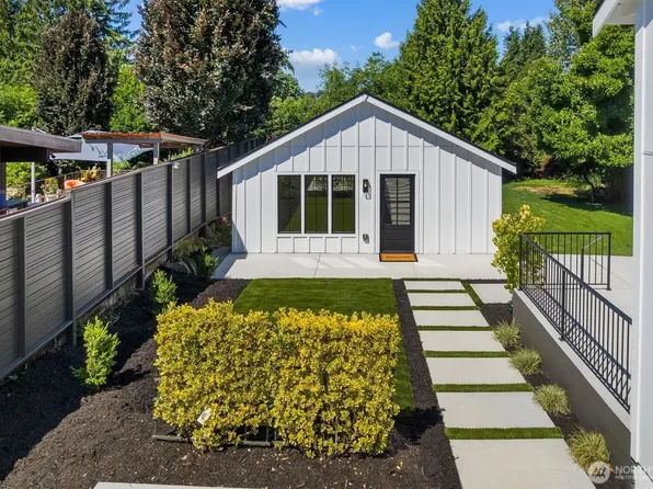 7745 Seward Park Avenue S, Seattle, WA 98118