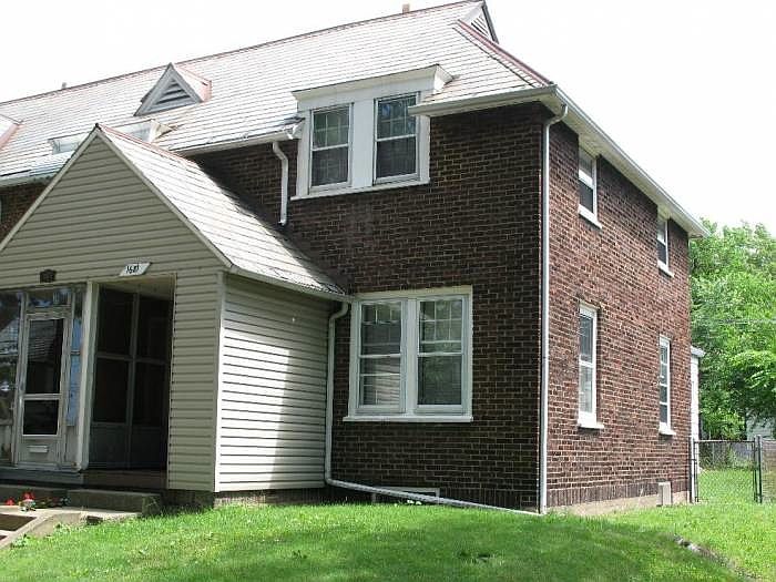 1681 W. 14th St end unit