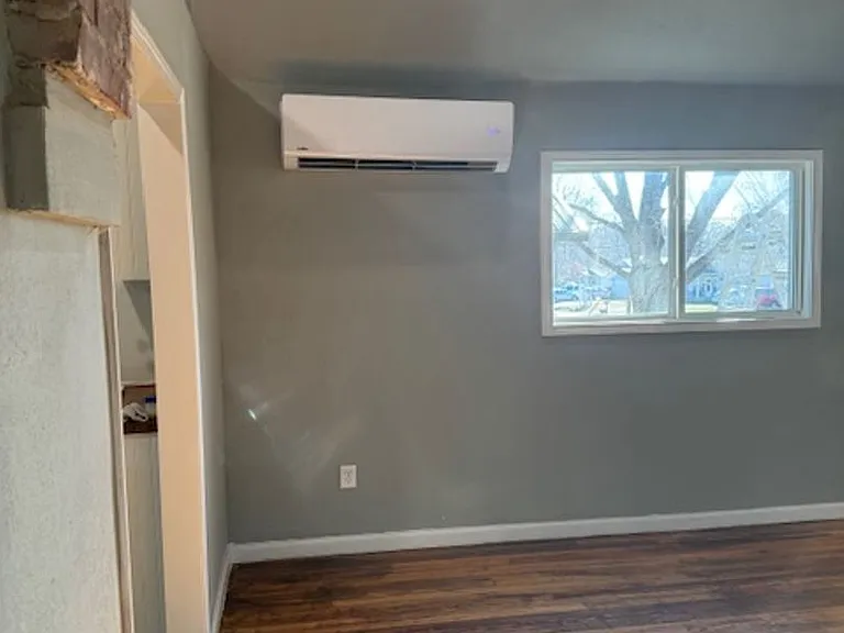 803 W Cherokee St — Photo 6