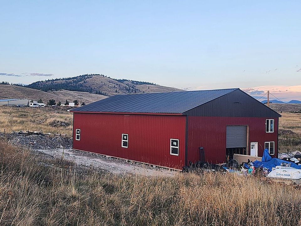 1st image of 32261 Cutting Horse Ln