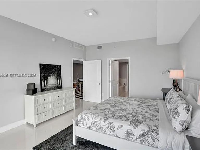 400 Sunny Isles Blvd #2021 — Photo 22