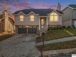 5823 S 136th St, Omaha, NE 68137