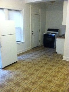 Large Eat-in Kitchen