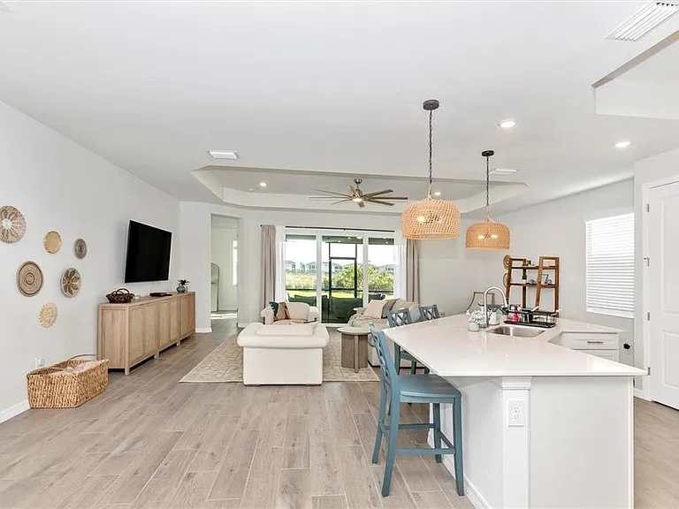 17672 Santorini Ct — Photo 16
