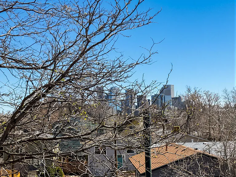 2037 N Hooker St #L — Photo 34
