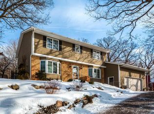 2940 Xanthus Ln N, Plymouth, MN 55447