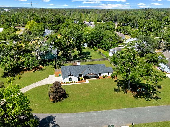4th image of 3770 Creekwood Dr