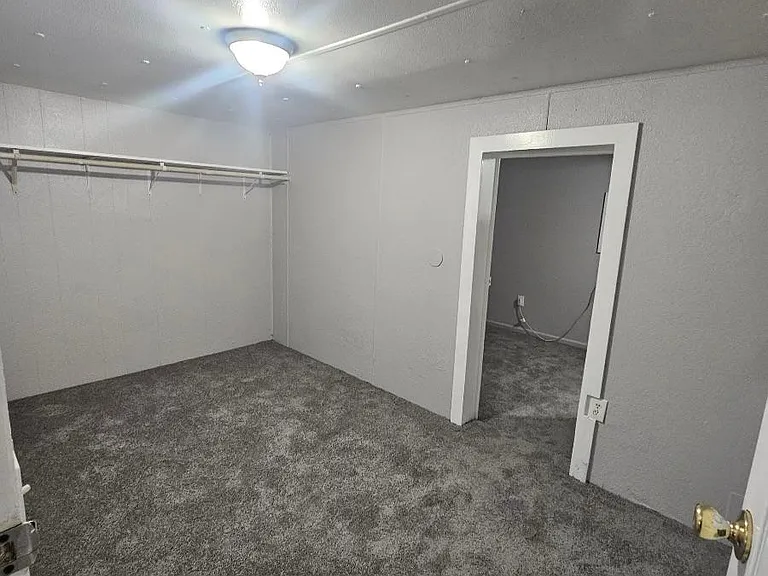 210 Sumac Ln — Photo 6