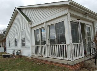 84 E National Dr, Newark, OH 43055