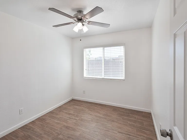 4625 E Park St — Photo 10