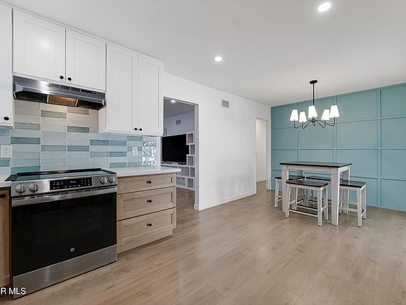 4th image of 14913 Daffodil Ave