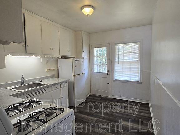5th image of 528 S Glendale St