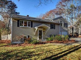 69 Narrow Ln, Charlestown, RI 02813