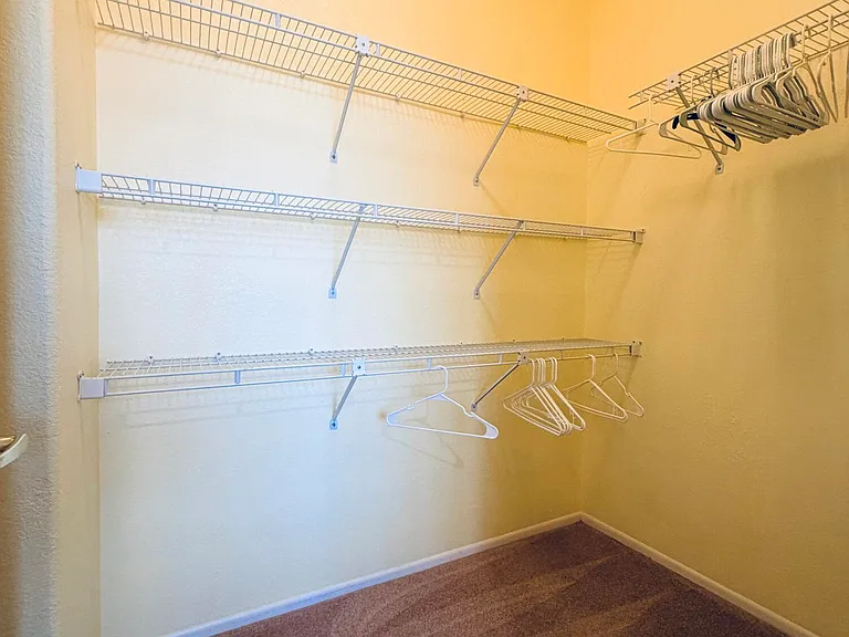 14175 N Buckingham Dr — Photo 32