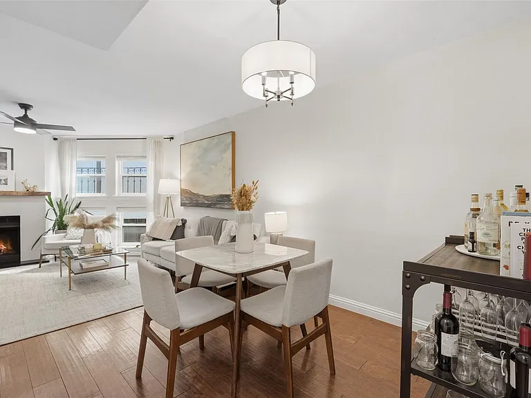 1500 Woodlawn Blvd #11 — Photo 3