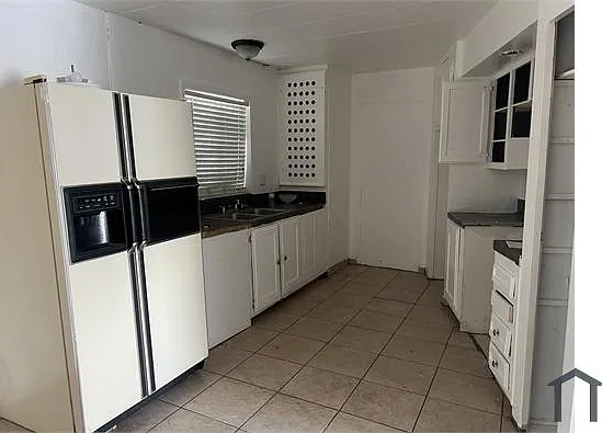 3 bed, 1300 sqft, $1,600 — Photo 4