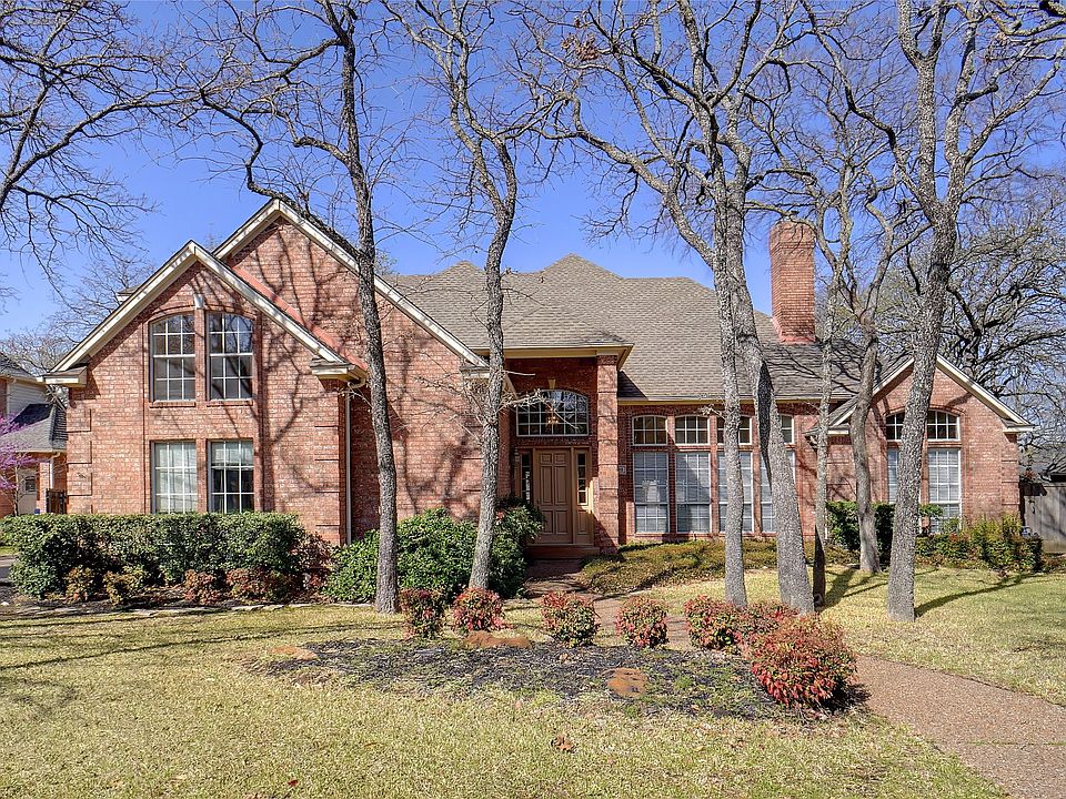 1st image of 300 Timber Lake Dr