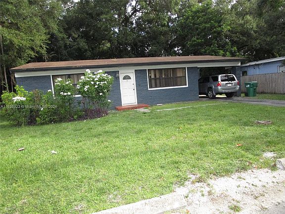 2nd image of 1670 NE 146th St