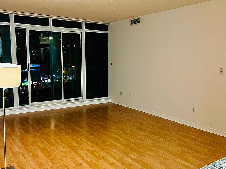 5500 Yonge St #505 — Photo 27