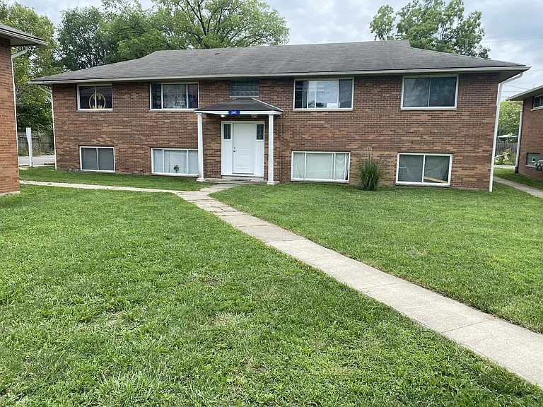 2163 W Mound St #B — Photo 13