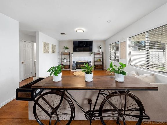 5th image of 3551 Deaver Ln