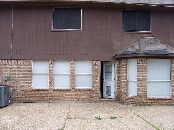 2nd image of 16406 Concord Falls Ln