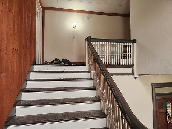 3rd image of 103 Lincoln Park Dr APT 2