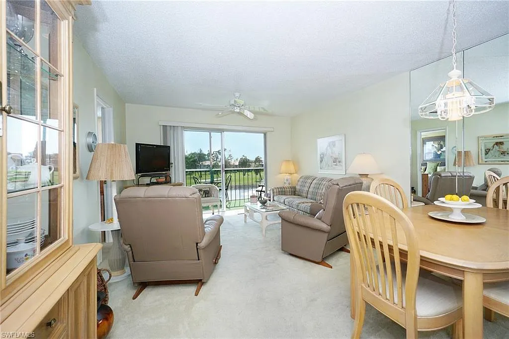2 bed, 1000 sqft, $2,100 — Photo 2