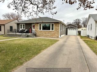 224 E 17th St, Grand Island, NE 68801
