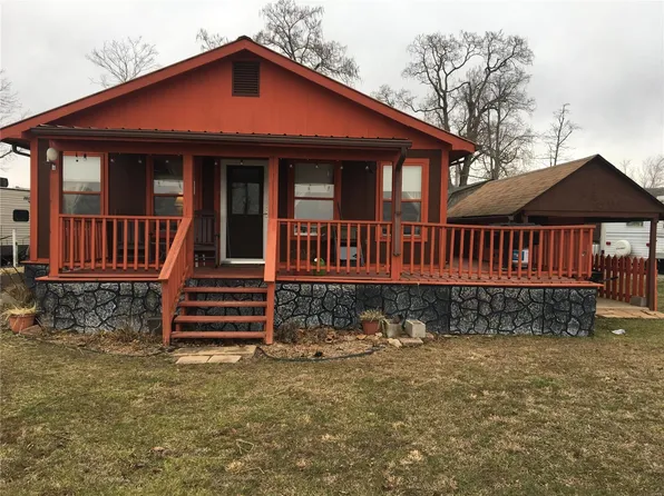 1205 Causeway Dr, Ironton, MO 63650