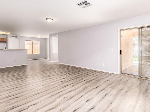 4th image of 12718 W Santa Fe Ln