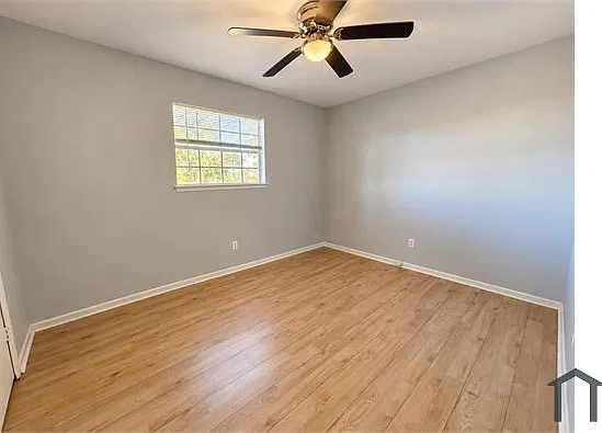 2 bed, $900 — Photo 1