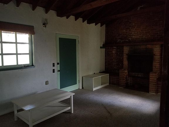 5th image of 755 Vista Grande Ave #1