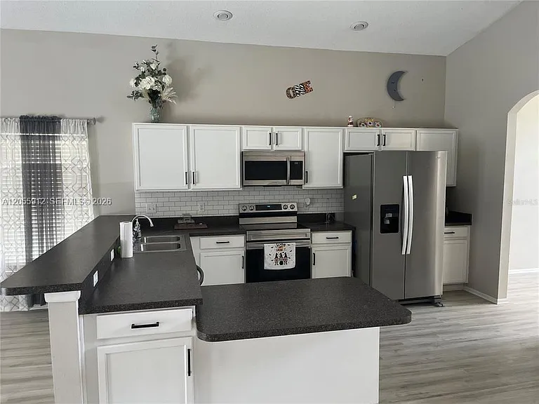 189 Emeraldview Ave — Photo 5