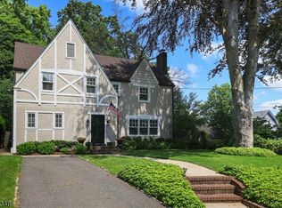 751 Crescent Pkwy, Westfield, NJ 07090