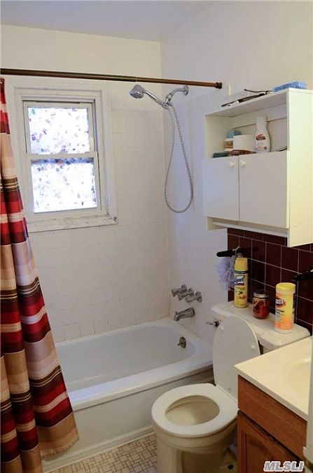 2nd image of 532 Milligan Ln APT 4A