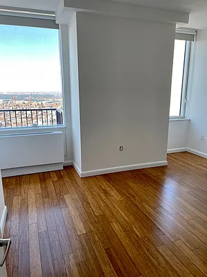 Rented by The Dermot Realty Management Company | media 9